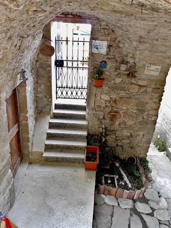 Il Nido Magico Incanto E Magia Nel Borgo Antico Calice al Cornoviglio Exteriér fotografie